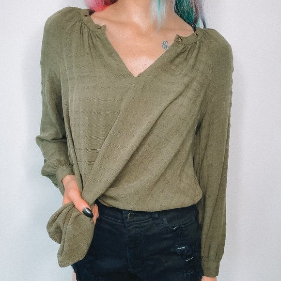 Knox Rose Green Long Sleeve Blouse - Picture 6 of 6